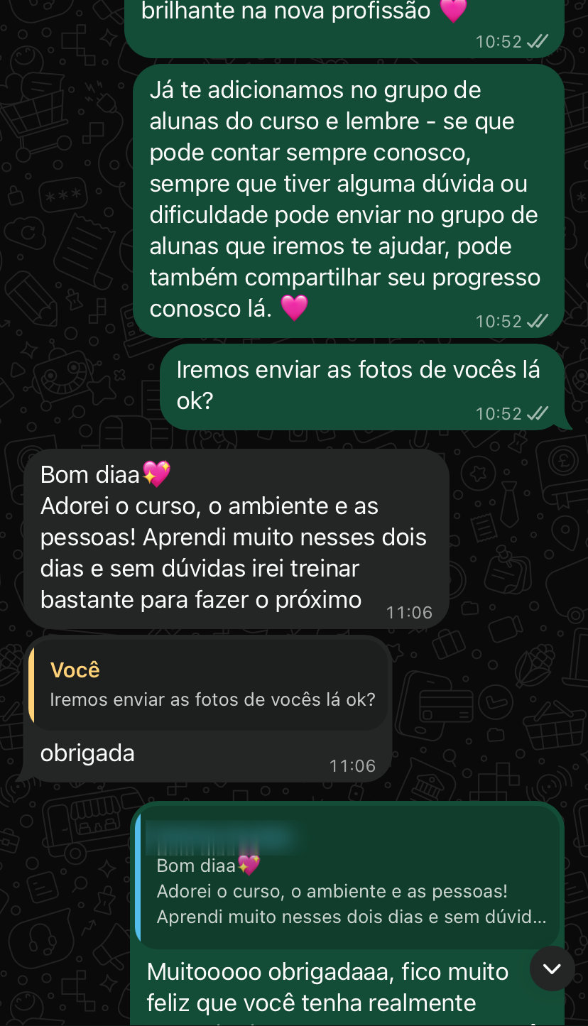 Print de conversa em que uma aluna diz que adorou o curso, o ambiente e as pessoas